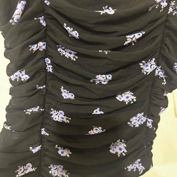 Forever 21 floral tank - Picture 3 of 3